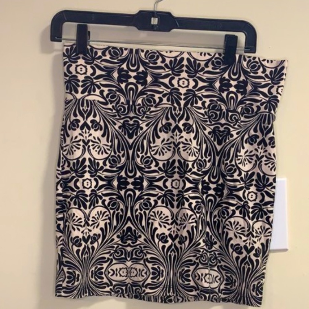 Mini bodycon skirt Black and Nude